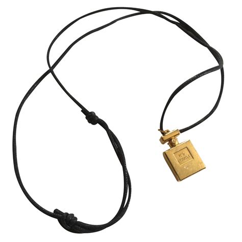 collier chanel rond|chanel collier.